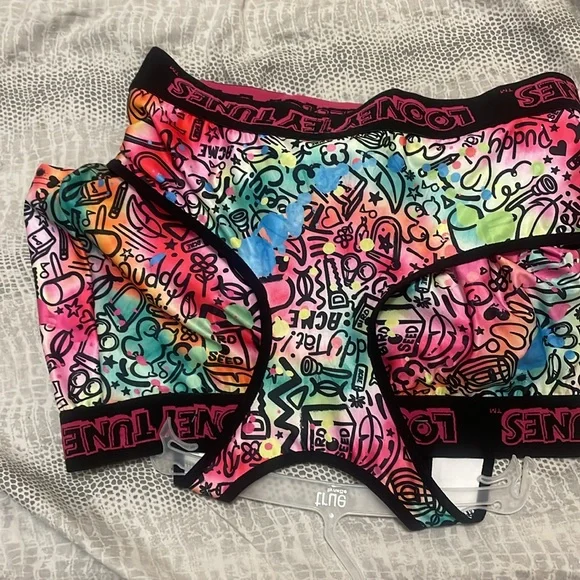 Set - Picture 3 of 6